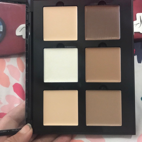Anastasia Beverly Hills Contour Kit - Picture 2 of 2